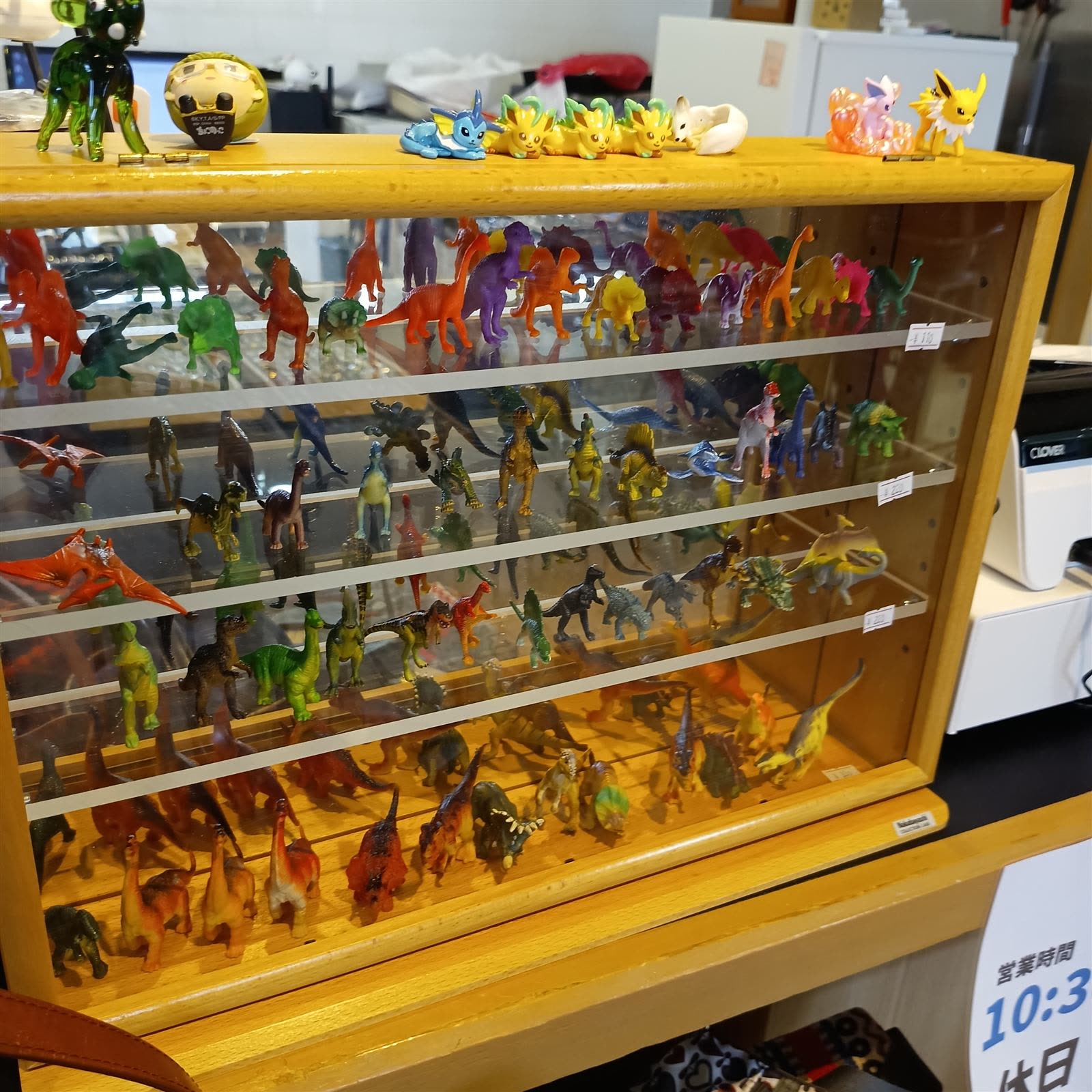 恐竜フィギュア各種 大量入荷