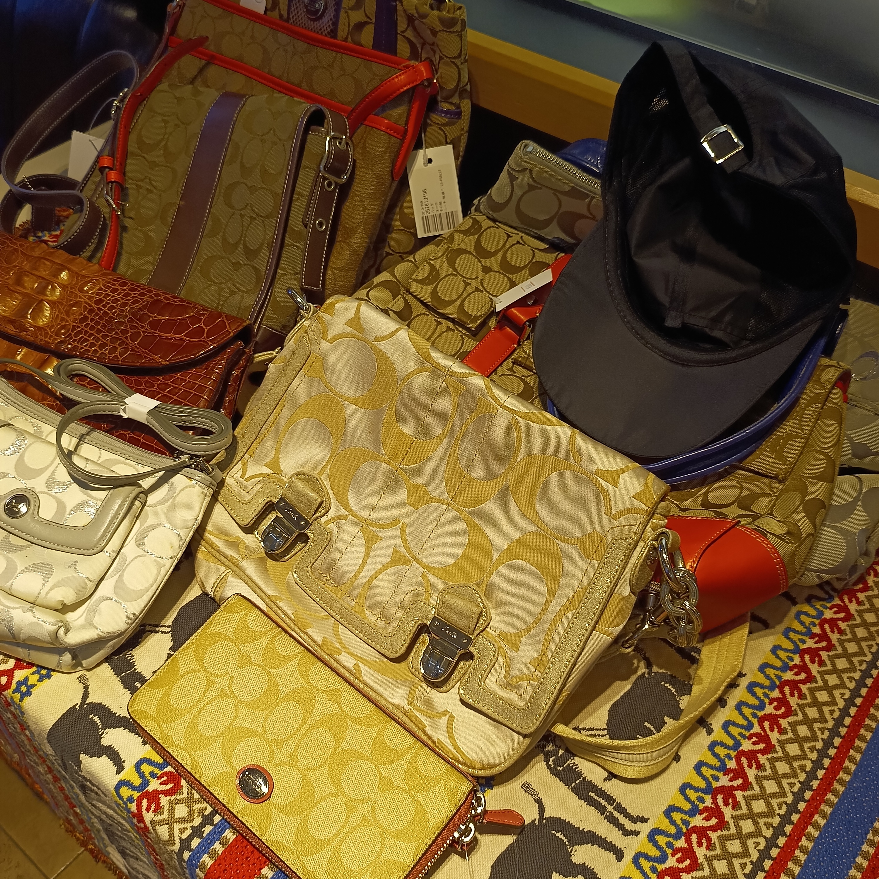 COACH バッグ・帽子まとめ